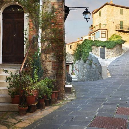 Palazzo Pio III - Residenza D'Epoca Bed & Breakfast Сартеано Екстериор снимка