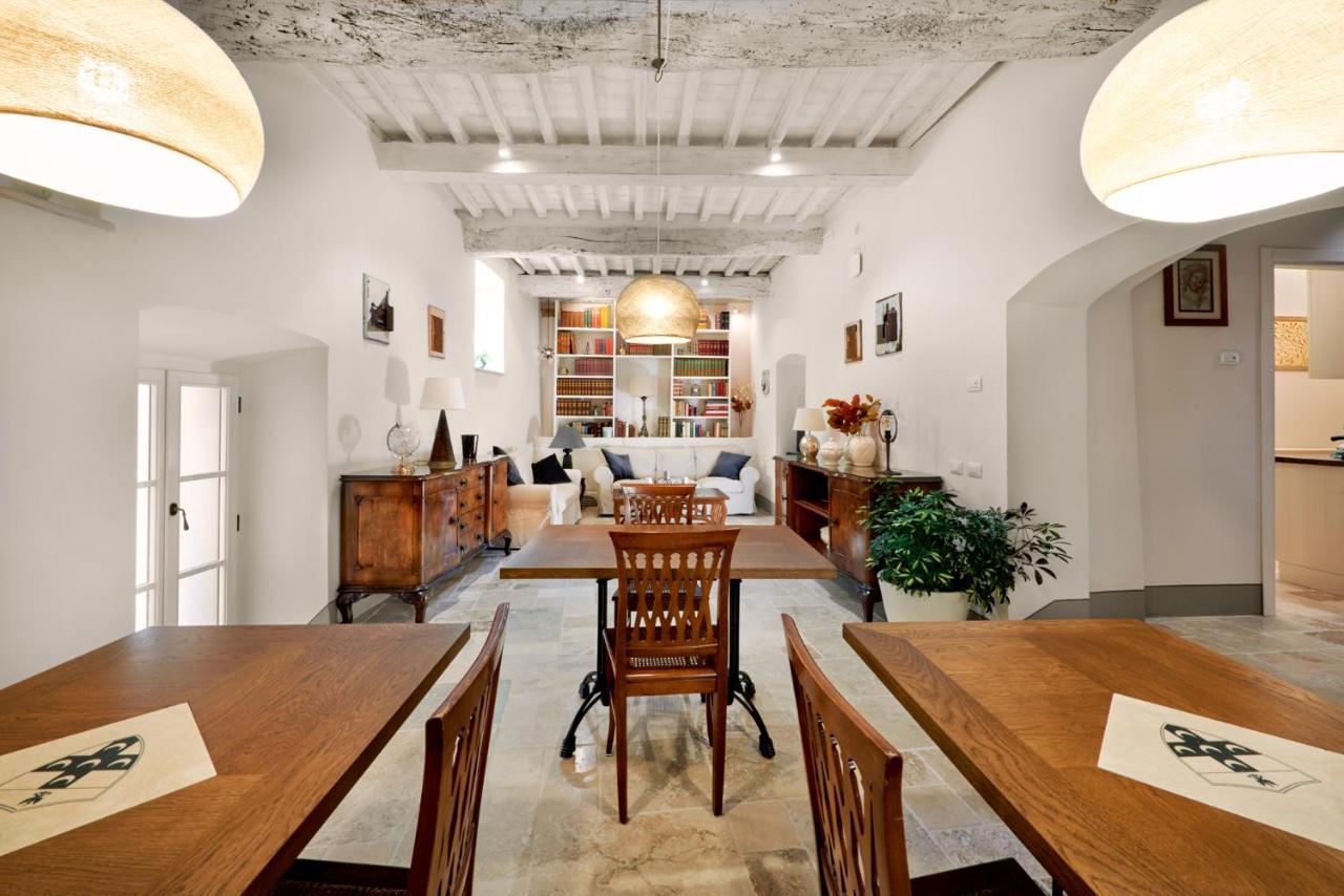 Palazzo Pio III - Residenza D'Epoca Bed & Breakfast Сартеано Екстериор снимка