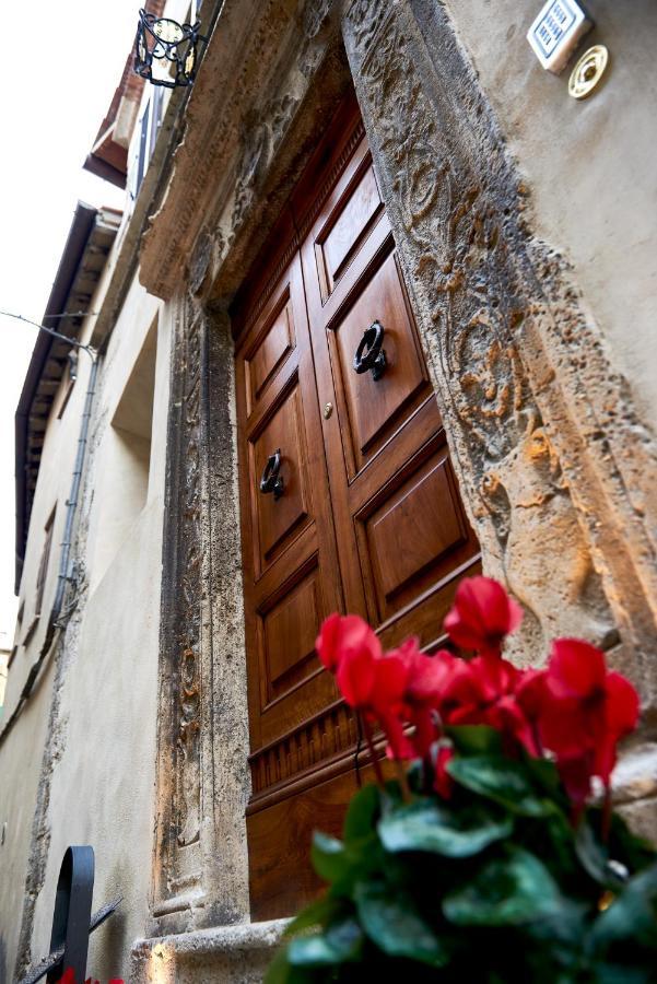 Palazzo Pio III - Residenza D'Epoca Bed & Breakfast Сартеано Екстериор снимка