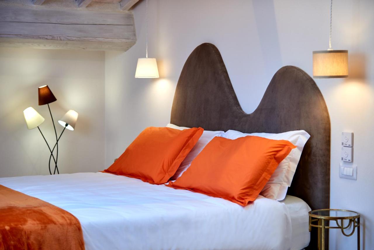 Palazzo Pio III - Residenza D'Epoca Bed & Breakfast Сартеано Екстериор снимка