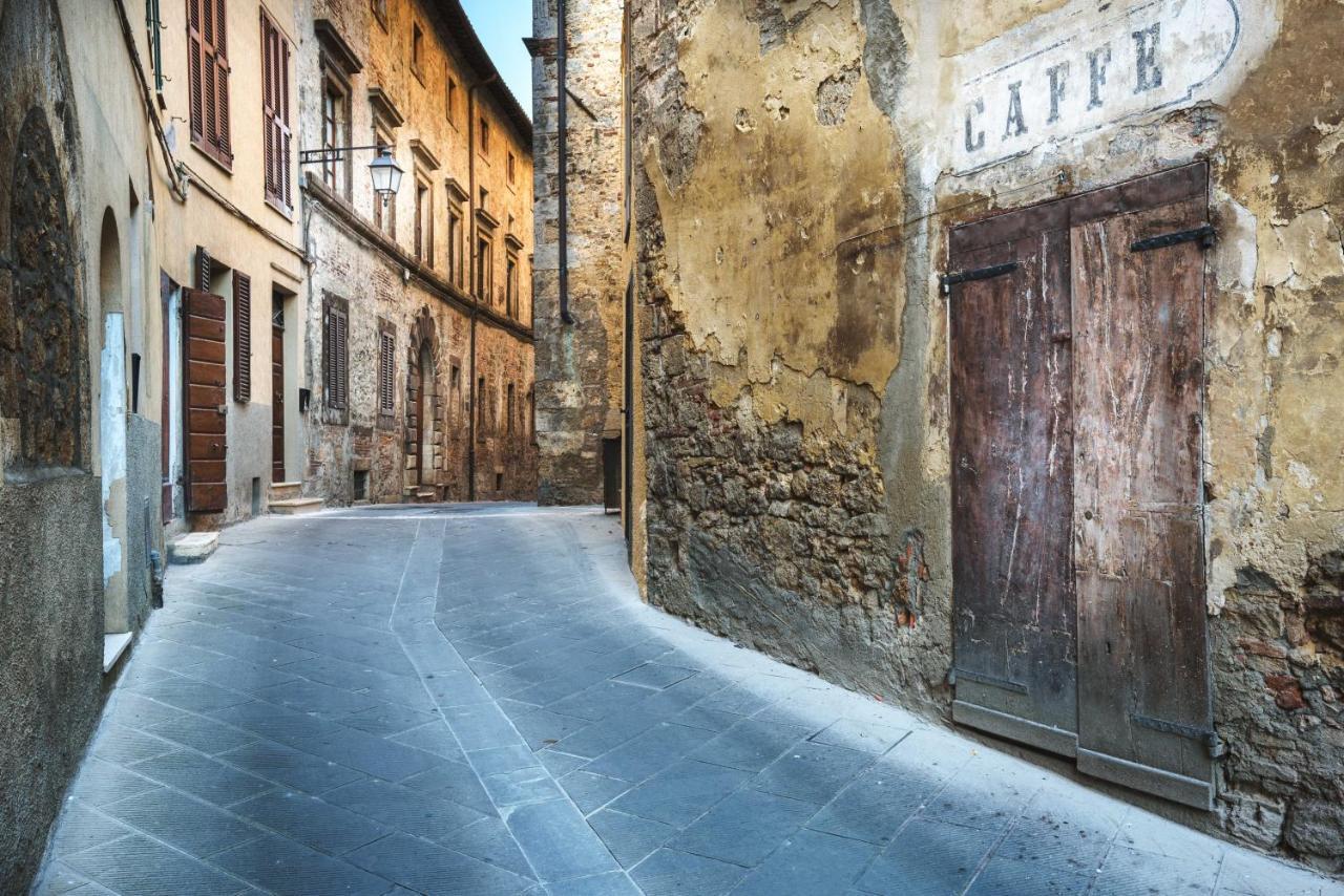 Palazzo Pio III - Residenza D'Epoca Bed & Breakfast Сартеано Екстериор снимка